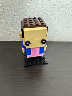 Lego Brickheadz Eleven from Lego 40549.