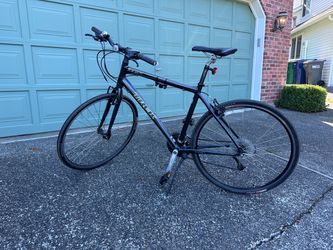 Trek 7.3 Hybrid Bicycle