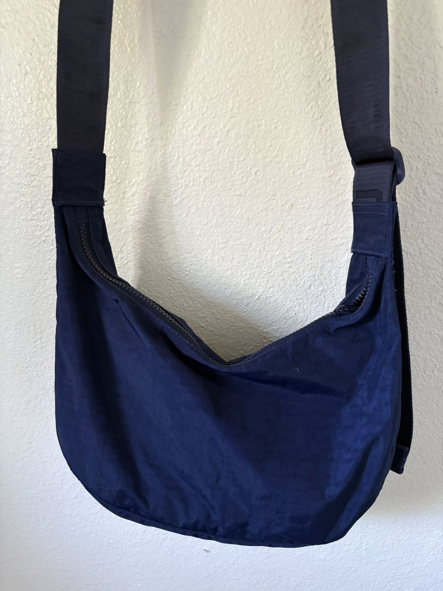 Baggu Crescent Bag Navy