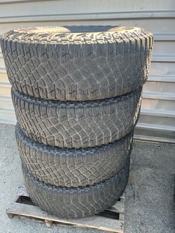GOODYEAR WRANGLER  TERRITORY  M/T 315/70/17 “USED”