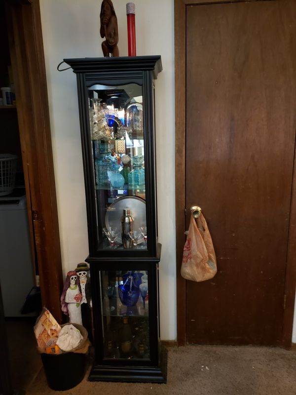 Black Pulaski Curio Cabinets For Sale In Wichita Ks Offerup