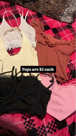 Woman’s tops size smalls