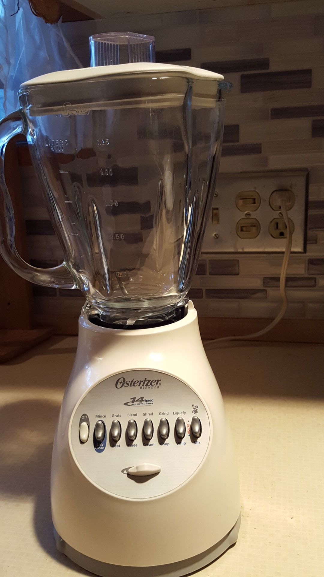 Osterizer 14 Speed Blender Glass Picture