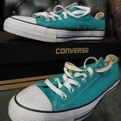 Chuck Taylor Low Top Converse