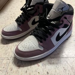 Wmns Aid Jordan 1 Mid SE ‘Berry Pink’