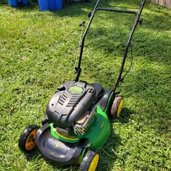 John Deere JS63 Briggs & Stratton Push Mower