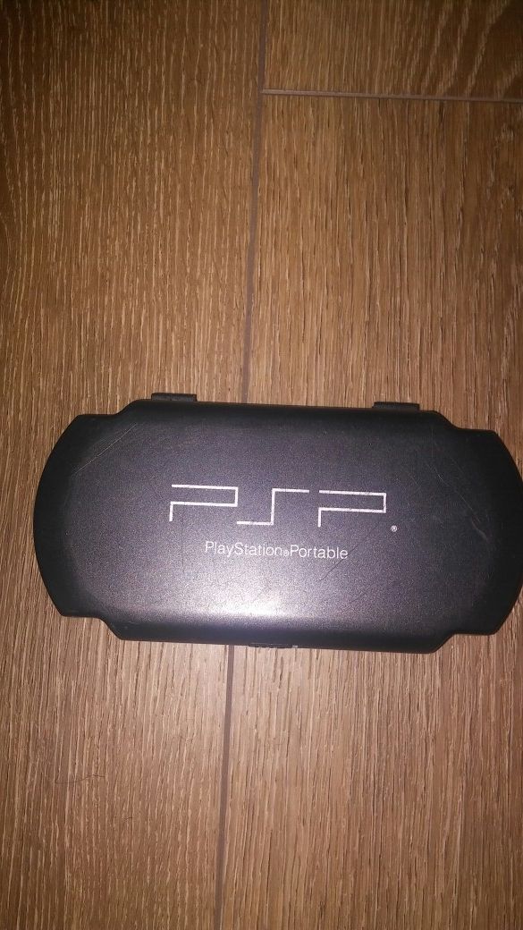 Vintage PSP game travel case