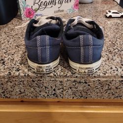 Converse Tennis Shoes 