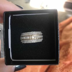 1.0 CTW Diamonds In 10k Band