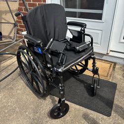 (NEW) Wheel Chair