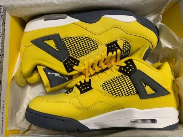 Jordan 4 Retro Lightning