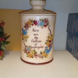 Cookie Jar With Lid