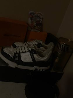 Loui track runners