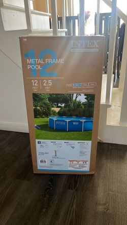Intex Metal Frame 12 ft x 30 in Above Ground Pool -NEW-