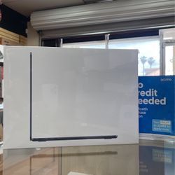 13”MacBook Air M2 24gb Ram 512SSD