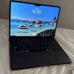 MacBook Pro M5 14 In