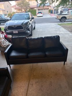 Black Leather Sofa Set 3 pieces