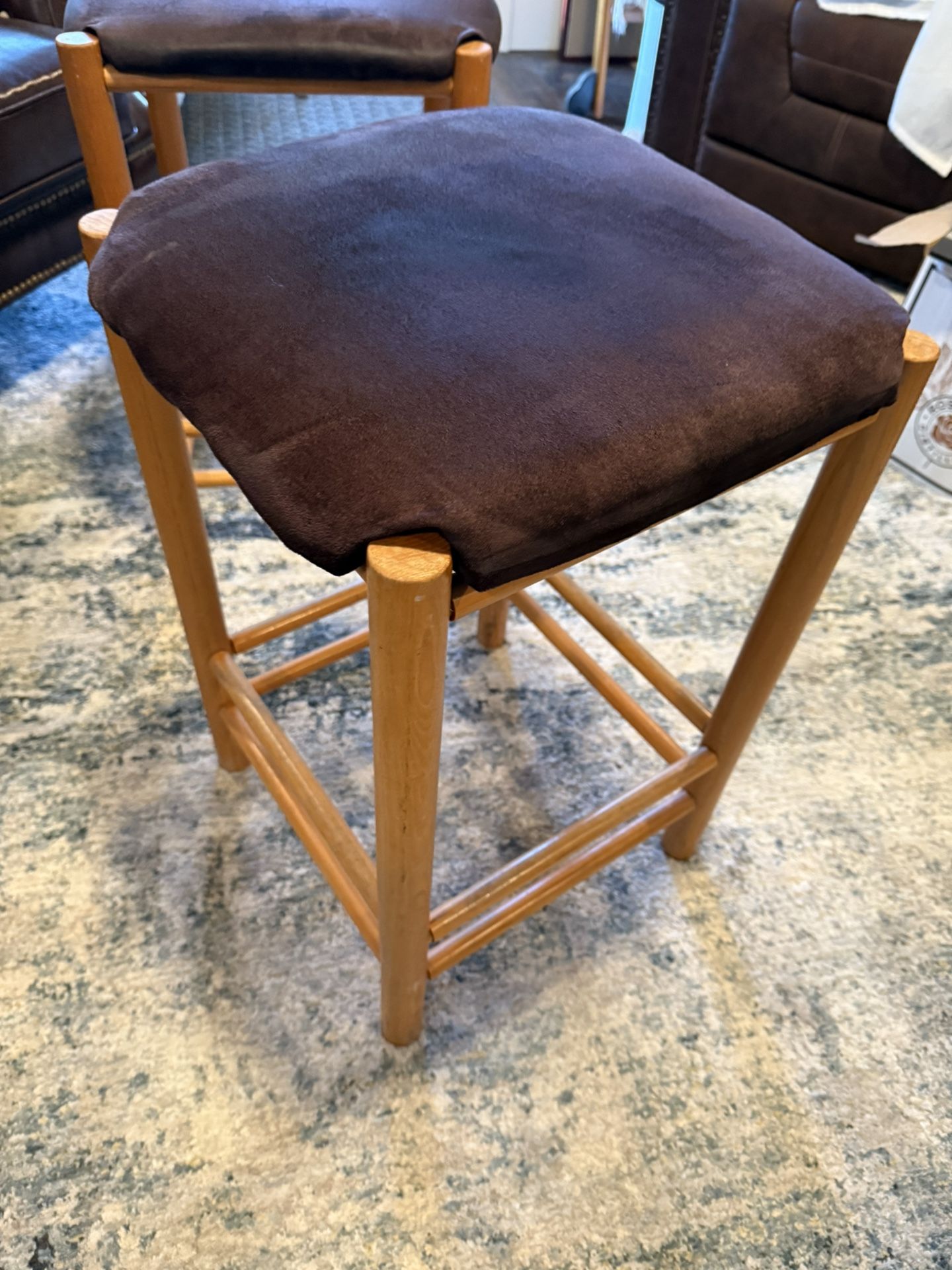 Clean Counter Stool Pair
