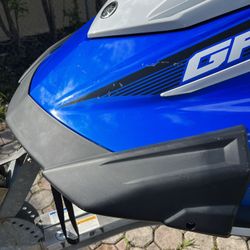 Yamaha GP 1800