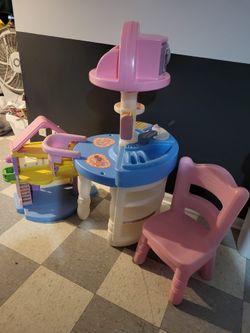 Barbie Dollhouses