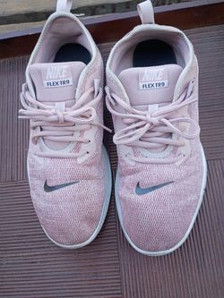 Womens Nike Size 9.5