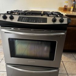 Stove Frigidaire