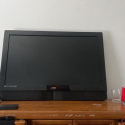 40 inch Old School Vizio TV