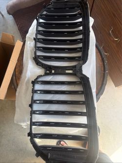 2024 BMW X5 front kidney grill original OEM FACTORY GRILL