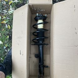 Detroit Axle Front Right Strut