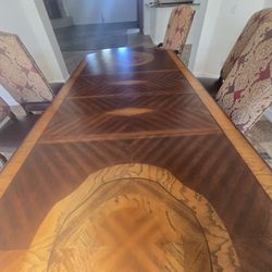 Elegant Dining Room table and (8) chairs