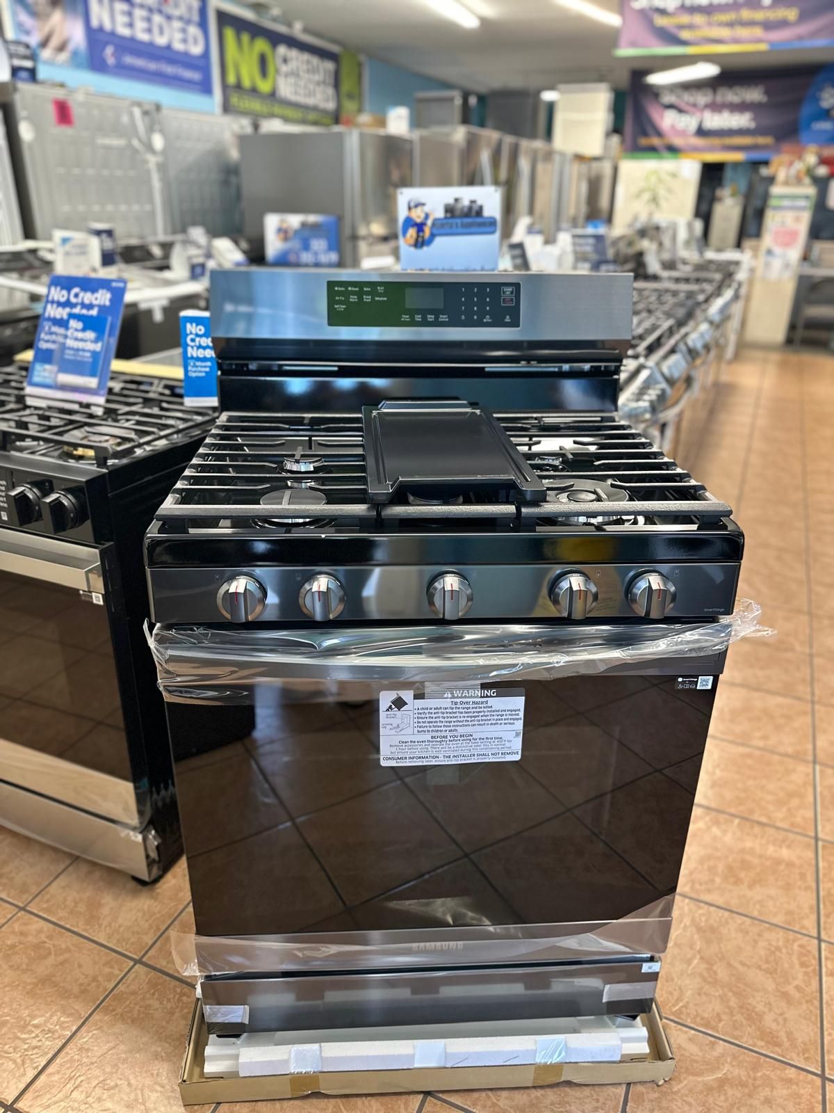 Samsung 6 cu. ft. Smart Wi Fi Enabled Convection Gas Range with No Preheat AirFry in Stainless Steel (with Griddle)