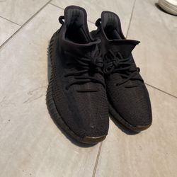 Yeezy 350 V2 Cinder