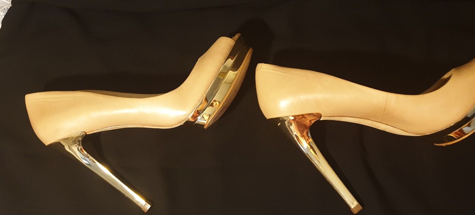 BCBG Max Azria Nude Gold Platform Heels