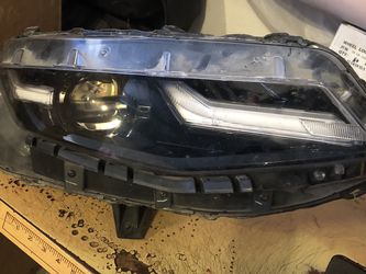 Camaro 2020 Headlight Passanger Side