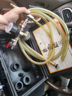Snap-On RADKITPLUSA Cooling System & Radiator Pressure Tester Kit