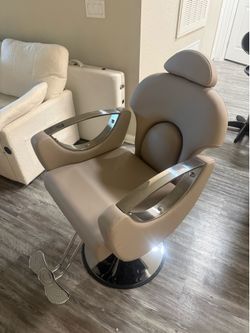 Professional Hairdresser's Chair