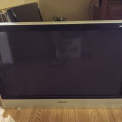 Panasonic 42 In Tv