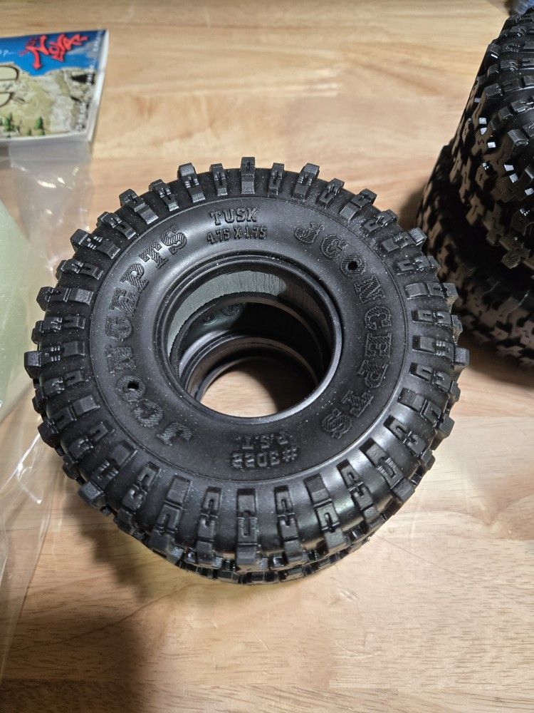 Jconcepts 1.9 Tusks With Crawler Innovations Foams