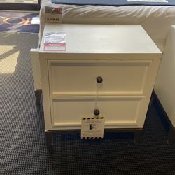 Chelsee nightstand