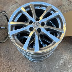 2007 Lexus I250 Rims 