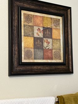 Framed wall picture 17in/17in