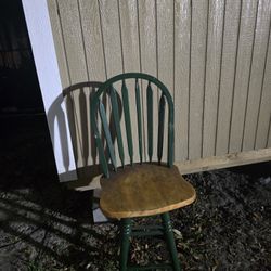 Brand new 6x12 mini shed insulated in the ceiling