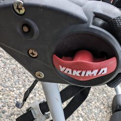 Yakima Trunk Rack - 3 bikes