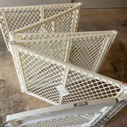 PET Fence And Gate 