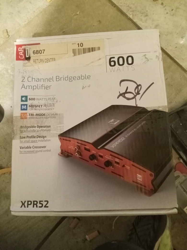 DUAL XPR52 600 Watt 2/1 Chan. Amp