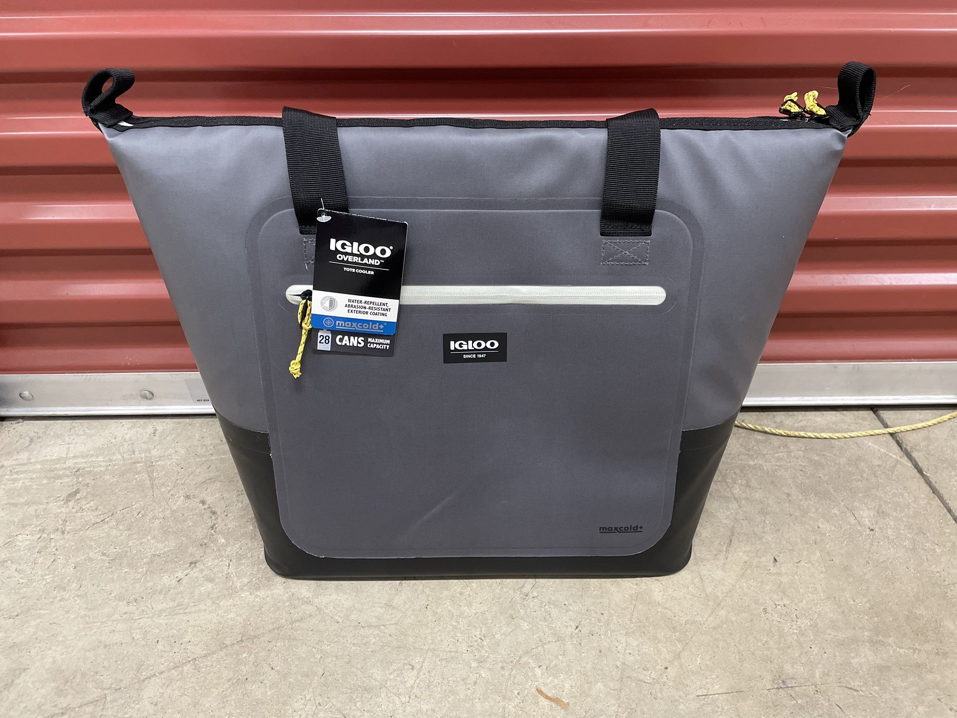 Igloo 28 cans Overland Tote Soft Sided Cooler 