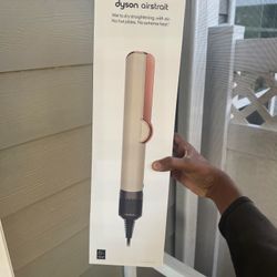 100% Authenticated & Certified Dyson AirStrait "Pink" - Latest Dyson Model - Send Your best Offer !
