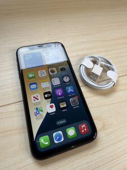 Unlocked Apple iPhone 12 64GB Black AT&T T-Mobile Metro PCs Cricket Verizon Straight Talk Cell Phone 