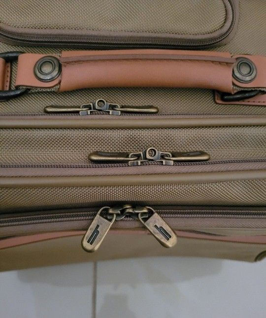 Vintage Hartmann Wheeled Carry-On Luggage Briefcase Nylon & Leather Trim Rolling