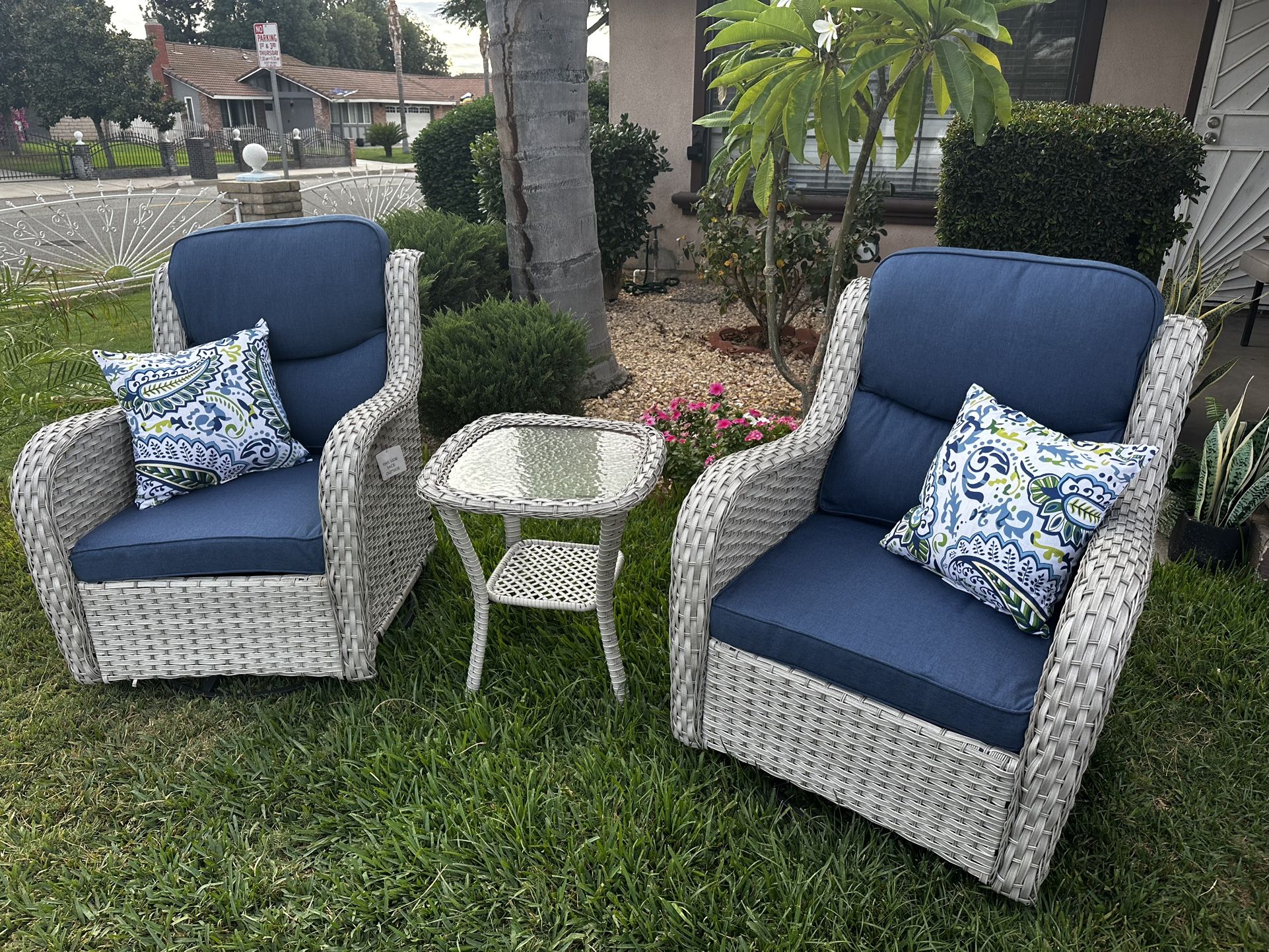 new outdoor bistro set